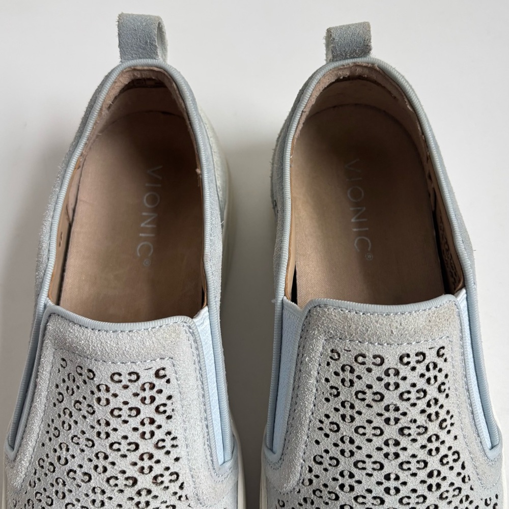 Vionic Kimmie Perf Perforated Suede Slip On Sneaker Blue Gray Size 7 - Picture 7 of 17